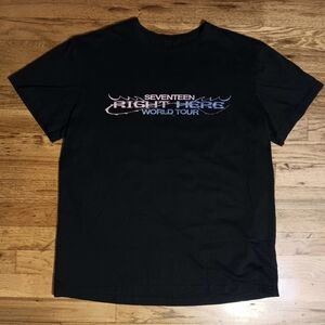 Seventeen Right Here US Tour Shirt Size Large K-Pop Hip Hop Dance BTS
